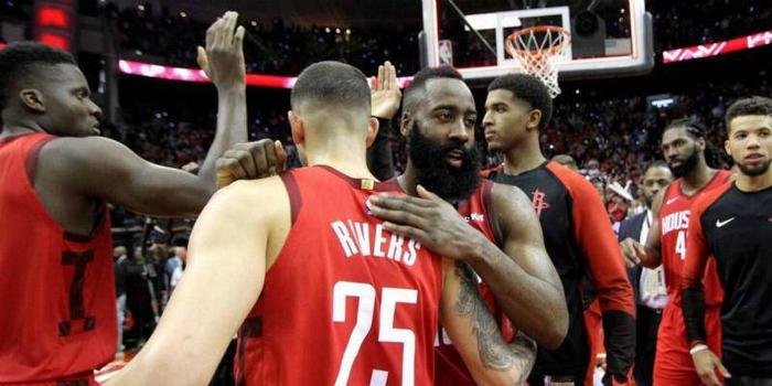  阿森纳年轻后卫崛起，萨利巴完美发挥零封曼彻斯特城