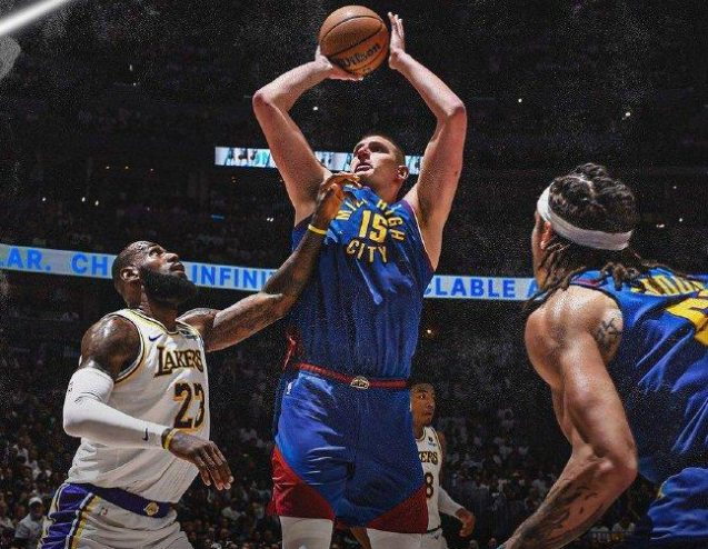  约基奇狂砍40分大号两双助掘金主场力克太阳