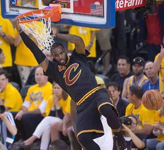  米切尔加时连得八分骑士完成惊天逆转