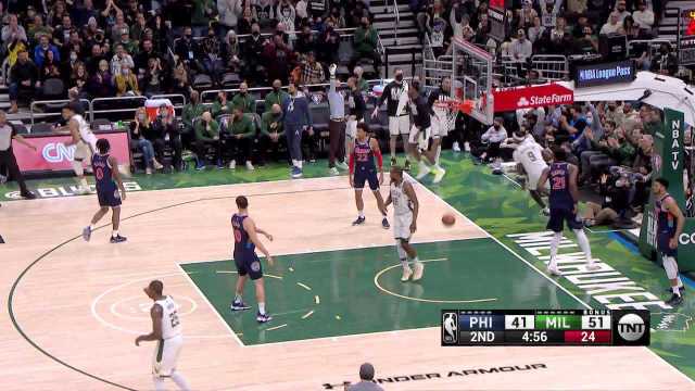  勒沃库森火力全开，进攻三叉戟撕裂对手防线  